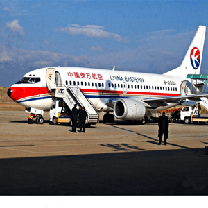 白城机场空运航空快运业稳步发展的原因是什么？